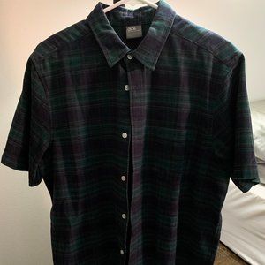 Short-sleeve flannel collared shirt